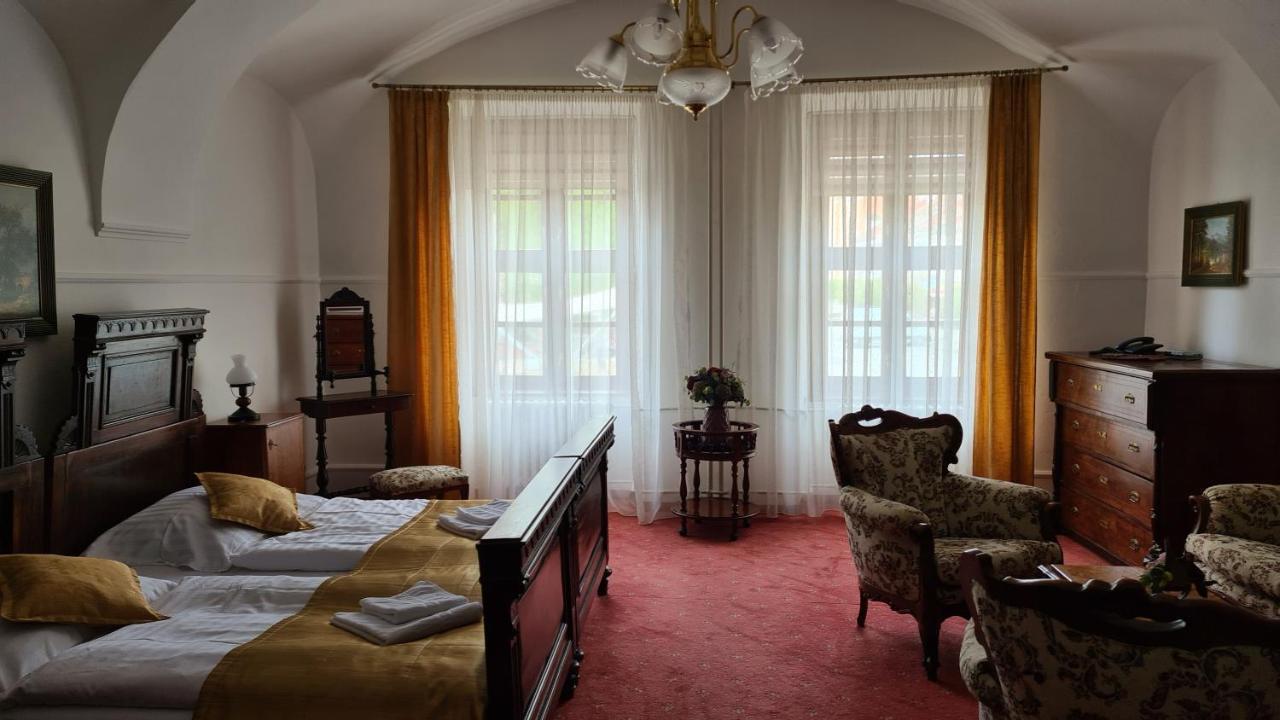 Hotel Cierny Orol Roznava Luaran gambar
